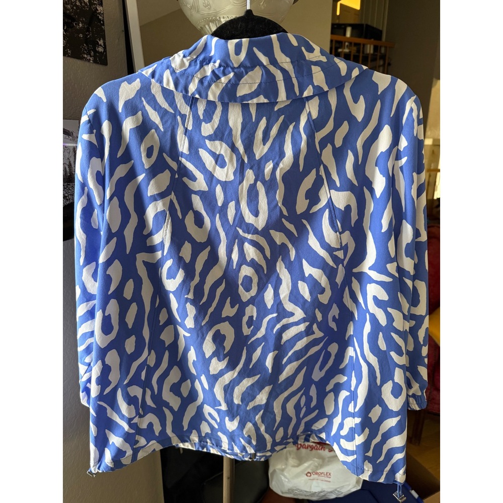 Zenergy by Chicos Women's Blue White Print Zip Up Long Sleeve Jacket Plus Size 2 - Picture 2 of 9